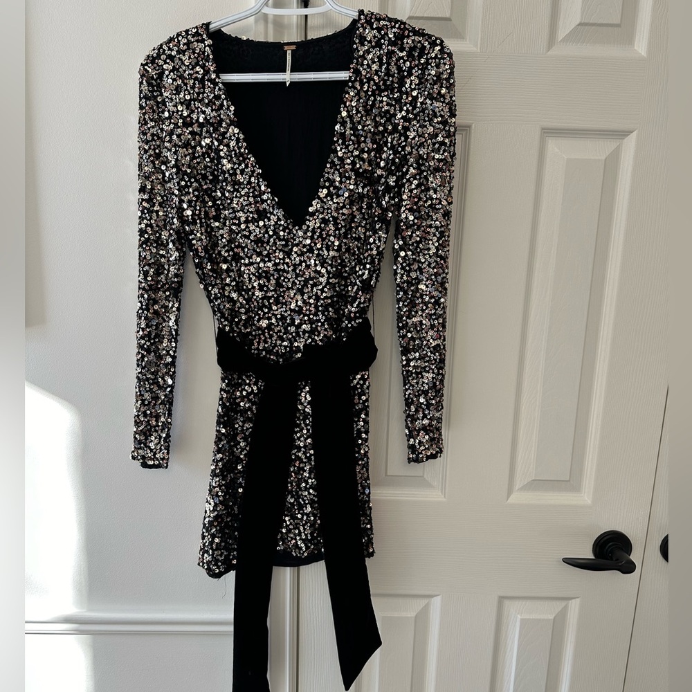 Free People Long Sleeve Sequin Mini Dress 
Size XS